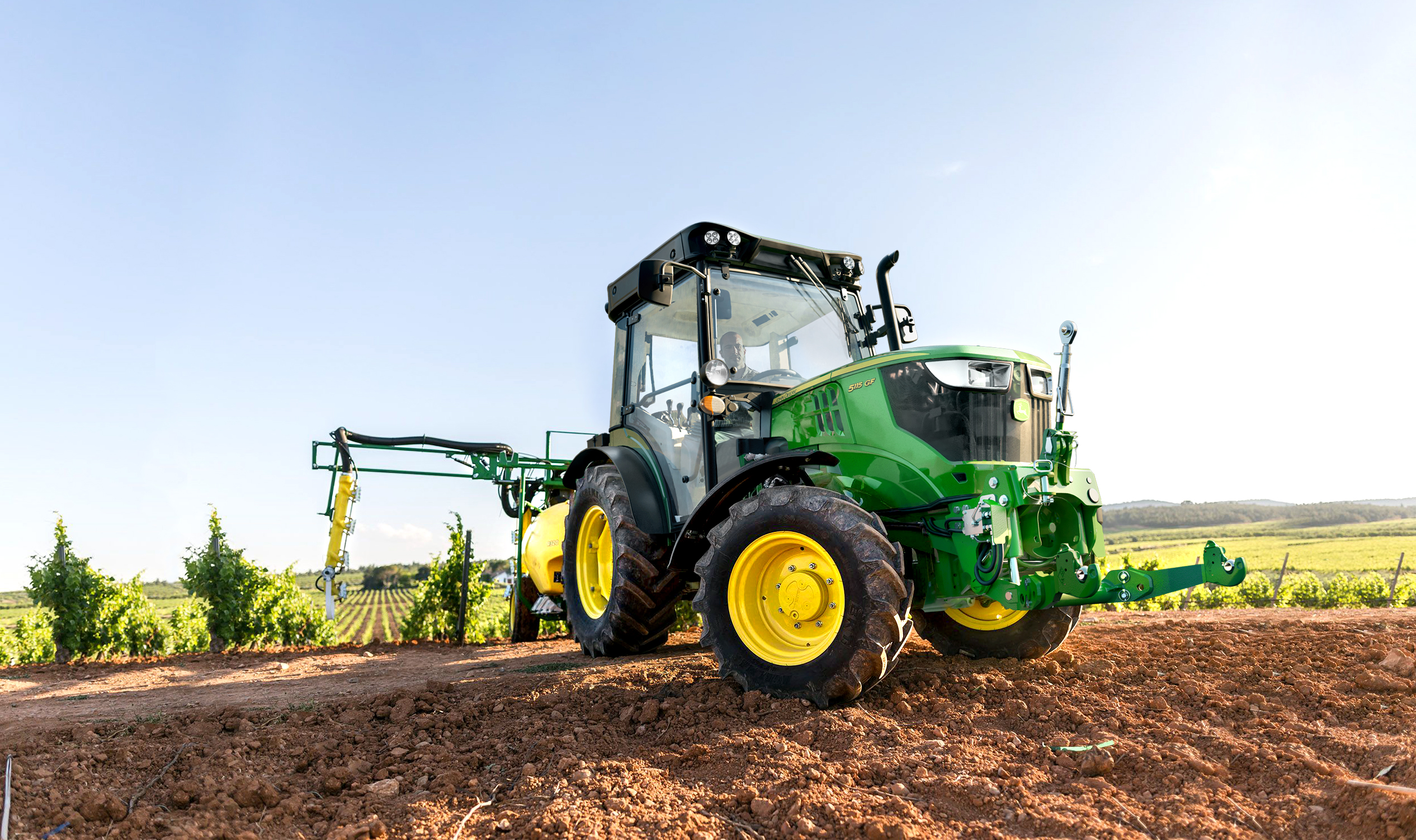 More comfort and power for specialty tractors