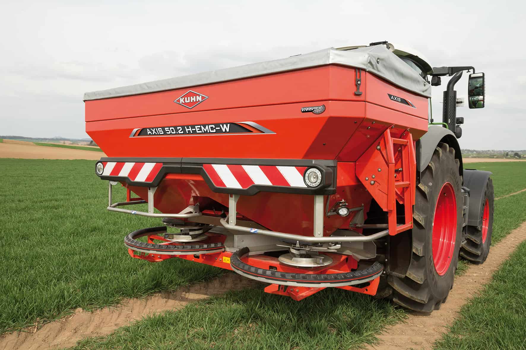 Automated spread pattern controller offers improved fertiliser accuracy