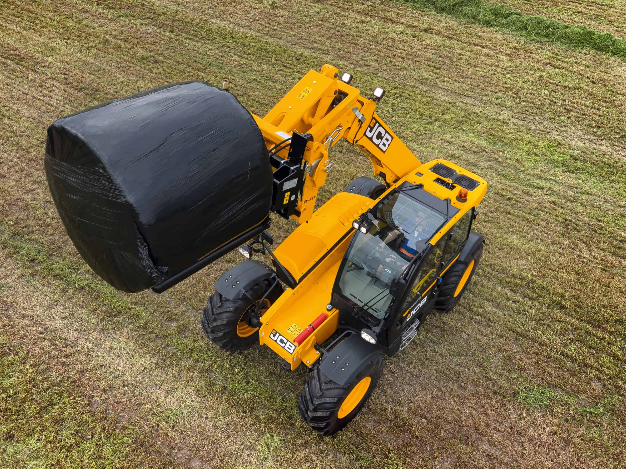 JCB to unveil new loaders, telehandlers and tractors