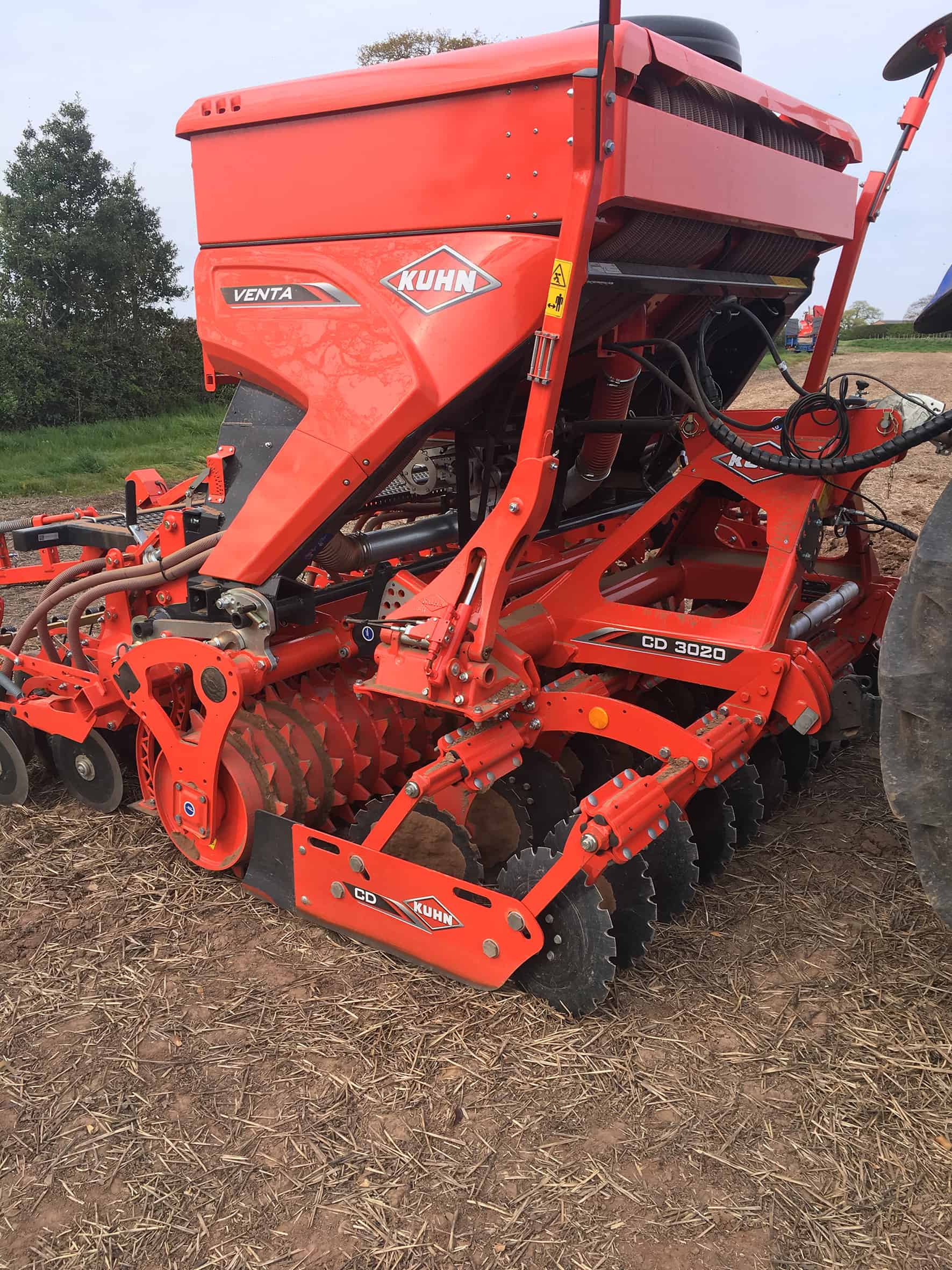 Quick fit disc cultivator boosts drilling flexibility