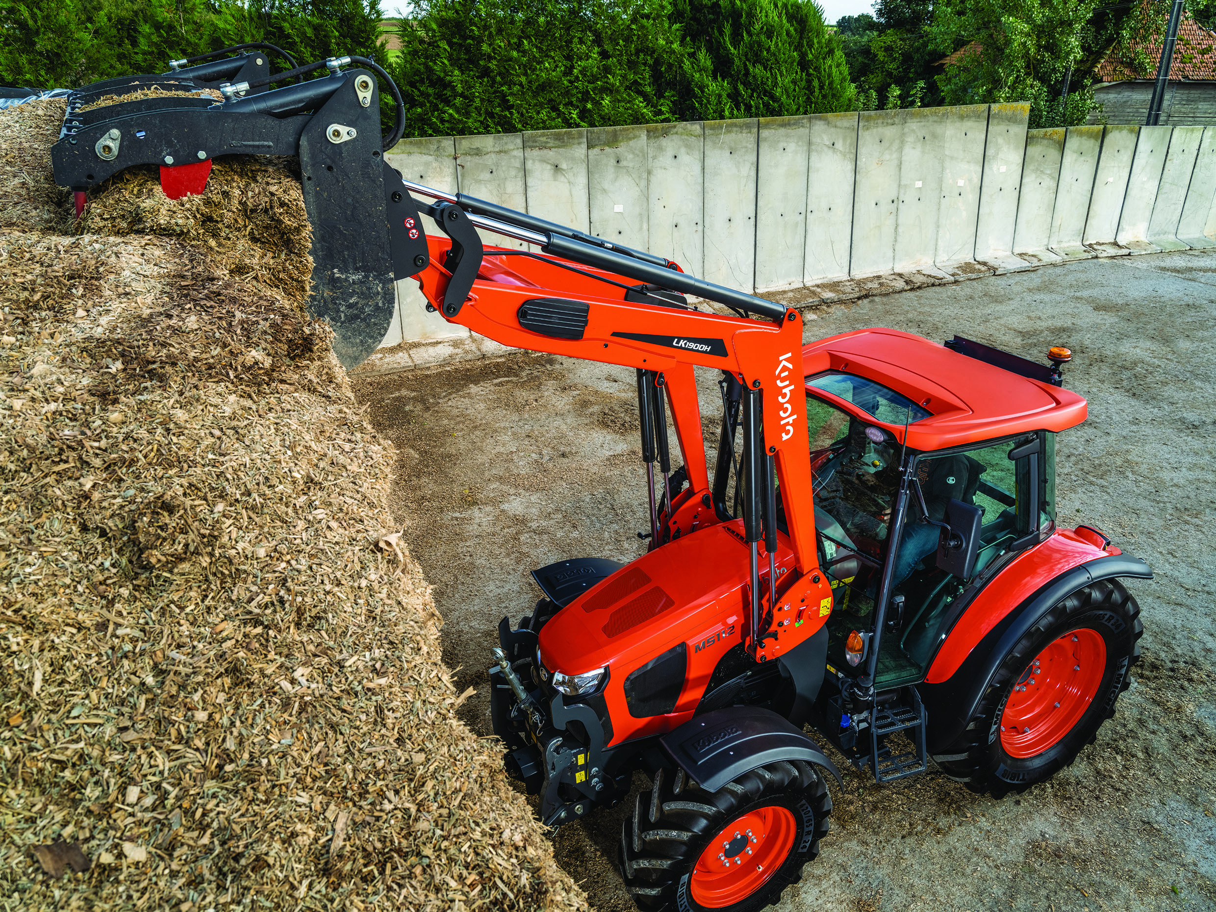 Kubota loader range for M-series tractors