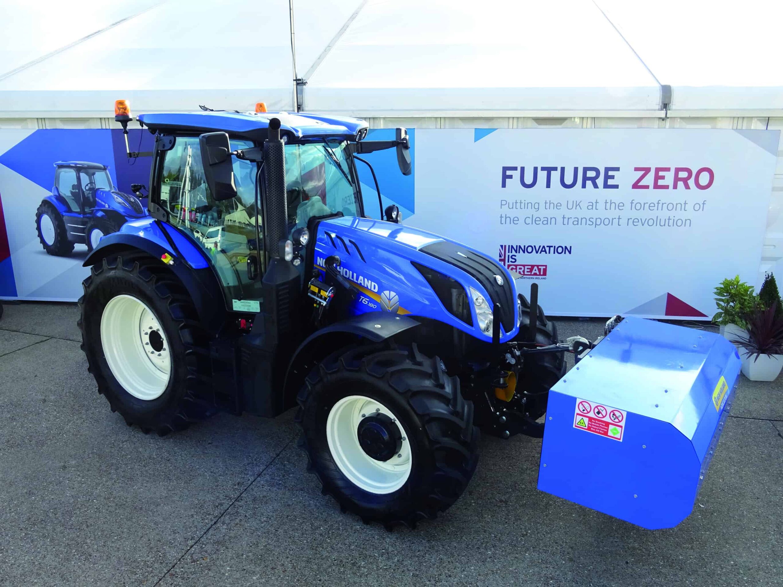New Holland unveils the first pre-development of its Low Carbon Tractor