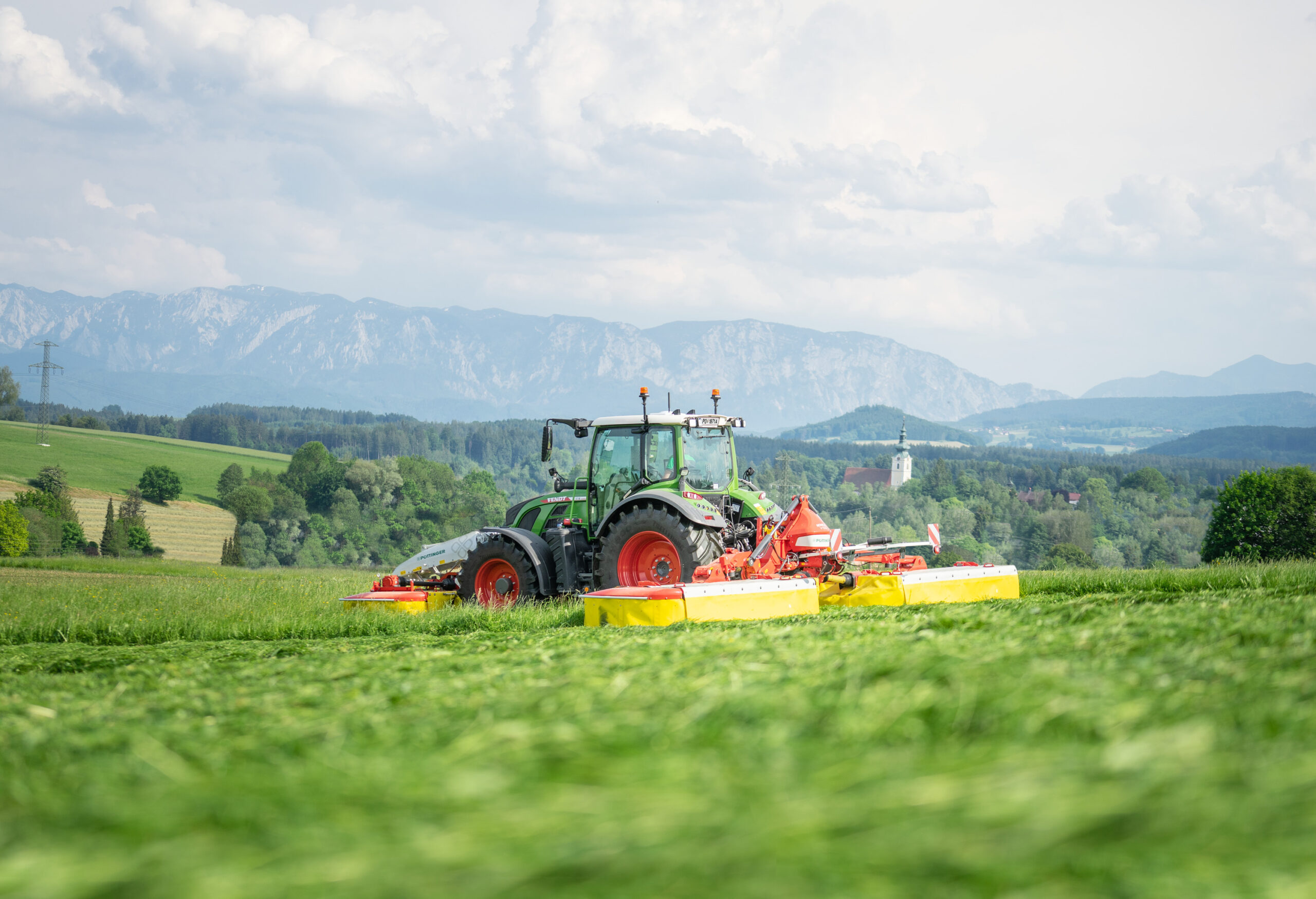 New Pöttinger mower combinations with working widths of 8.40 / 9.20 metres