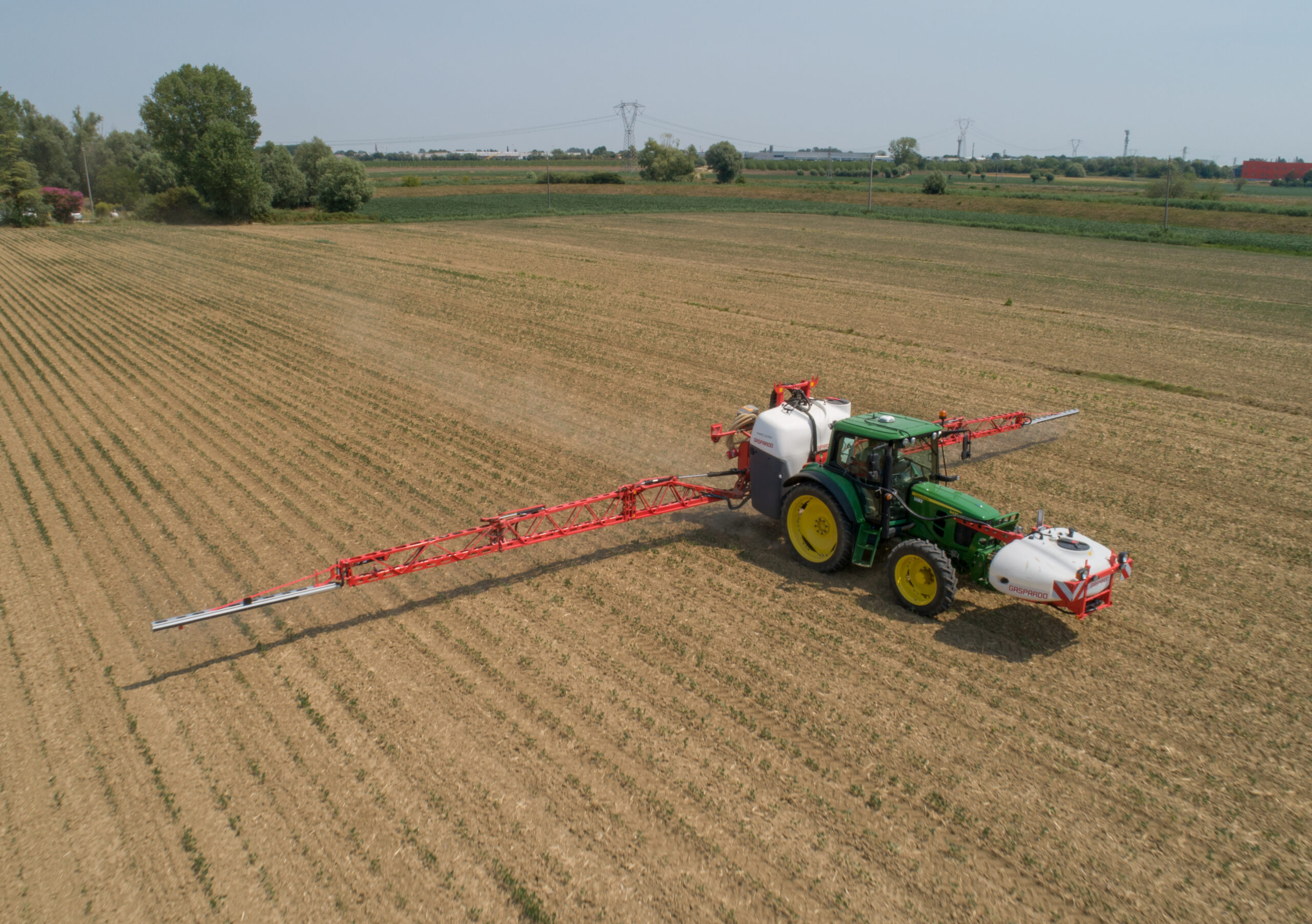 Top-spec sprayers for mid-sized farms