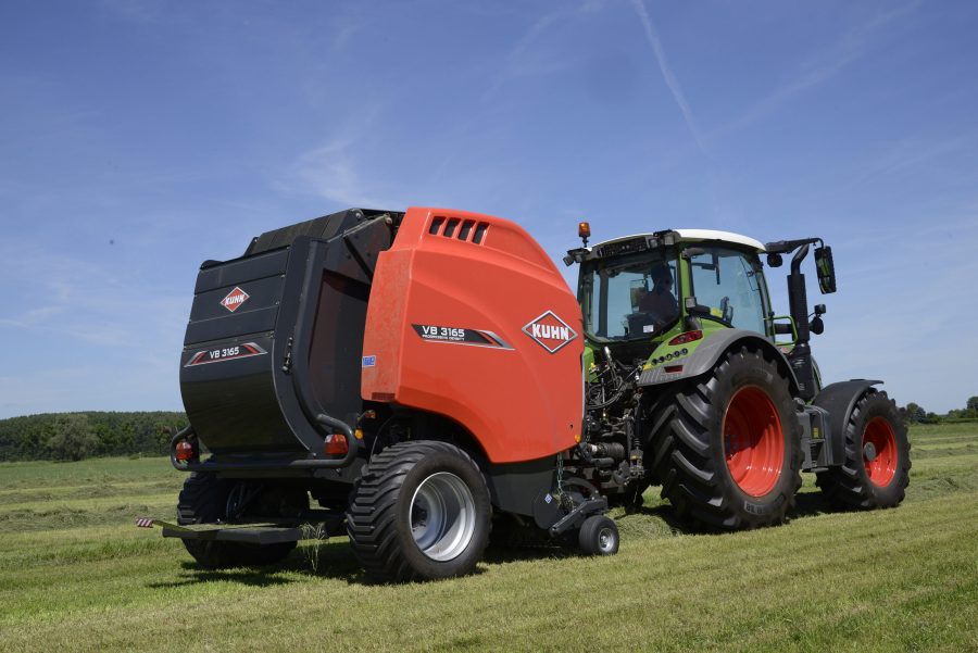 Variable chamber round balers updated for 2018